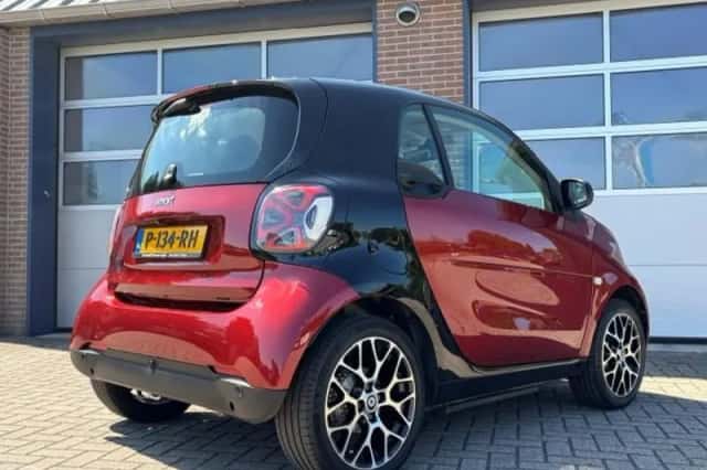 Smart Fortwo (2022) thumbnail 6