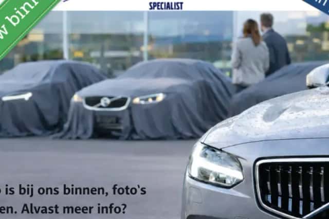 Volvo V40 (2017) thumbnail 1