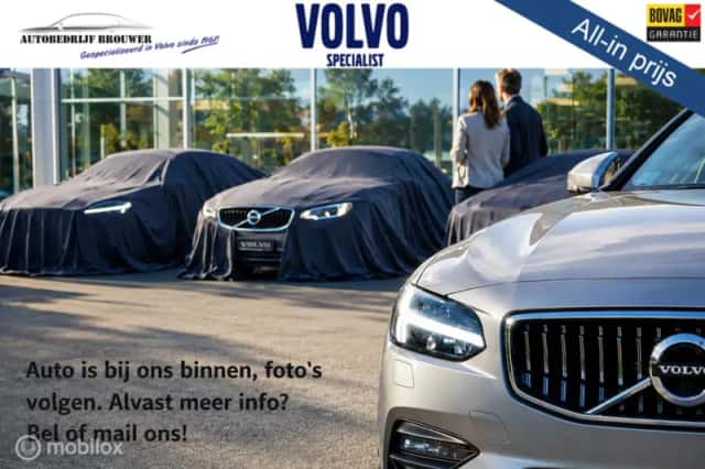 Volvo XC40 (2024) thumbnail 1