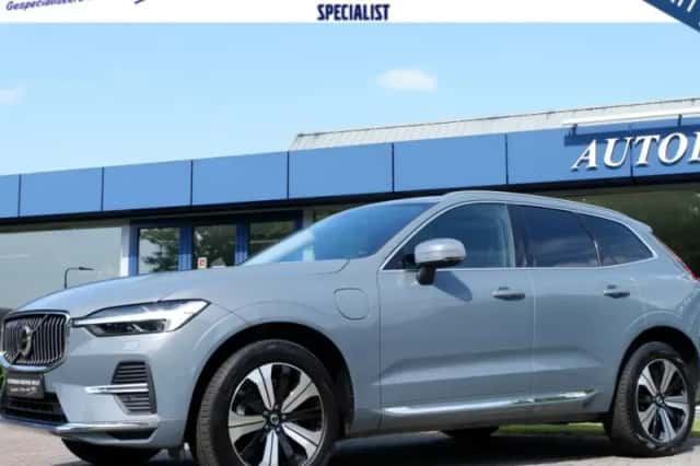 Volvo XC60 (2023) thumbnail 1