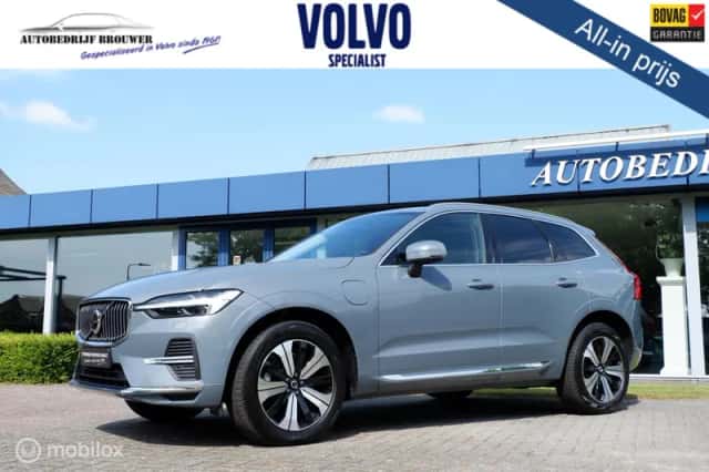 Volvo XC60 (2023) thumbnail 2