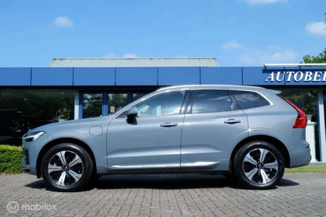 Volvo XC60 (2023) thumbnail 5