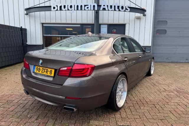BMW 5-Serie (2011) thumbnail 3