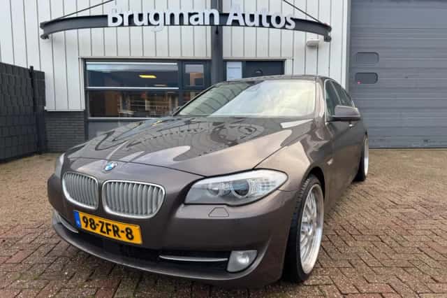 BMW 5-Serie (2011) thumbnail 5