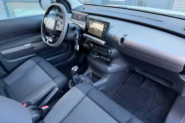 Citroën C4 Cactus (2015) thumbnail 4