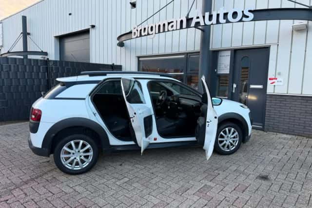 Citroën C4 Cactus (2015) thumbnail 5