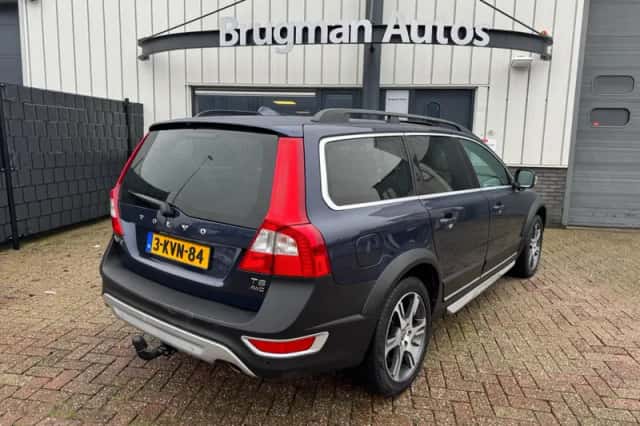 Volvo XC70 (2012) thumbnail 4