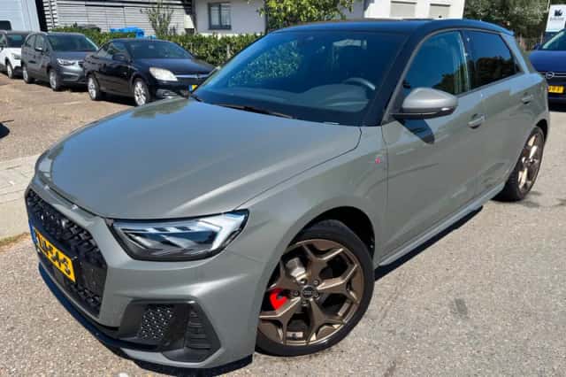 Audi A1 (2025) thumbnail 1