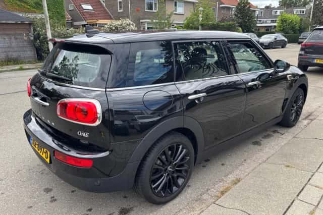 MINI Clubman (2016) thumbnail 6