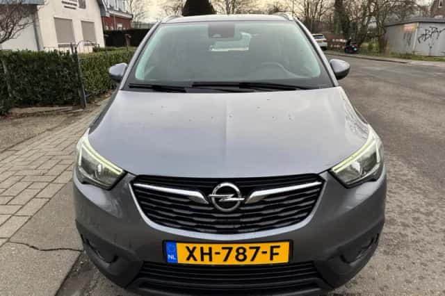 Opel Crossland X (2019) thumbnail 2