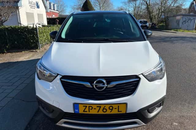 Opel Crossland X (2019) thumbnail 2