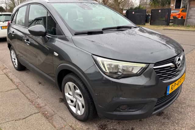Opel Crossland X (2018) thumbnail 3