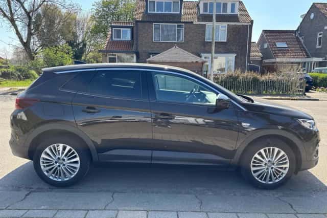 Opel Grandland X (2019) thumbnail 4
