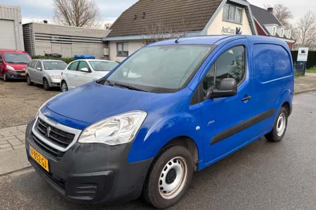 Peugeot Partner (2017) thumbnail 1