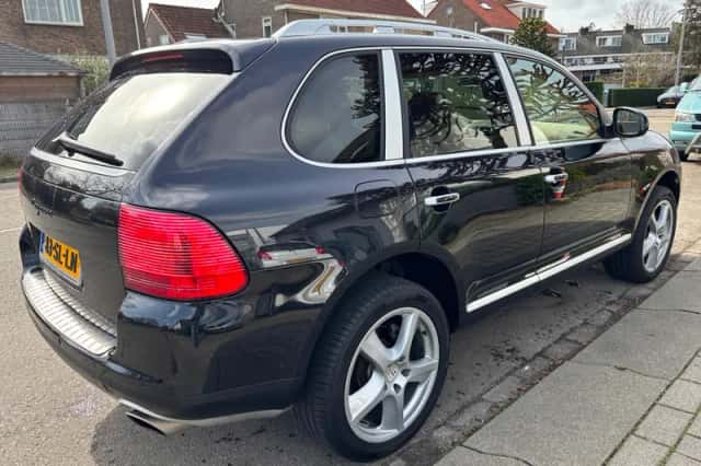 Porsche Cayenne (2006) thumbnail 5