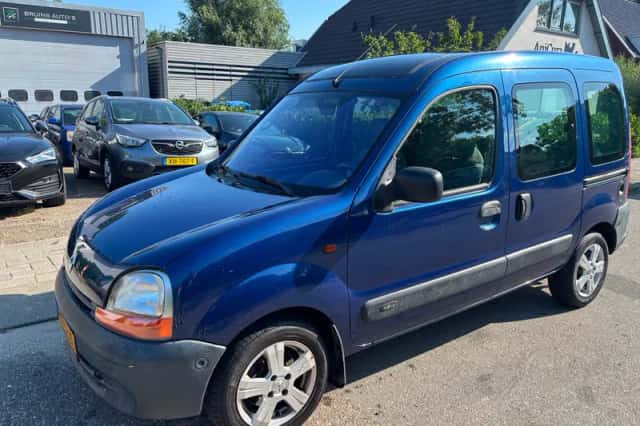 Renault Kangoo (2002) thumbnail 2