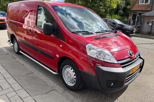 Toyota Proace (2015) thumbnail 4
