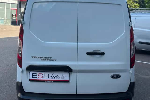 Ford Transit (2022) thumbnail 5