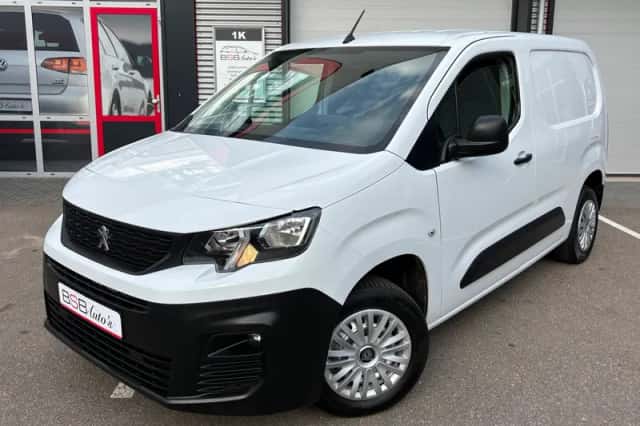 Peugeot Partner (2023) thumbnail 1