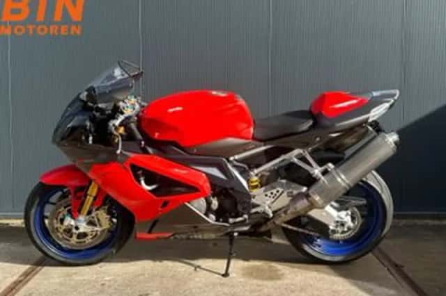 APRILIA RSV (2006) thumbnail 4