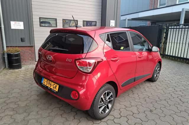 Hyundai i10 (2017) thumbnail 3