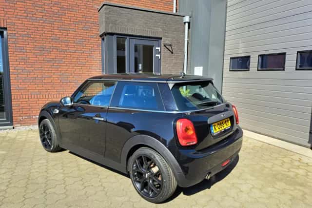 MINI One (2015) thumbnail 5