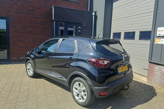 Renault Captur (2019) thumbnail 5