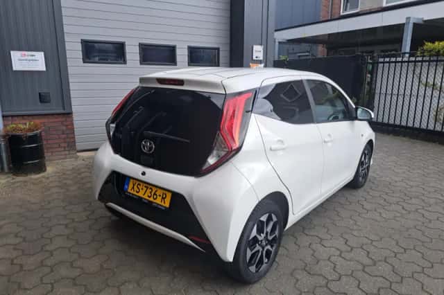 Toyota Aygo (2019) thumbnail 4