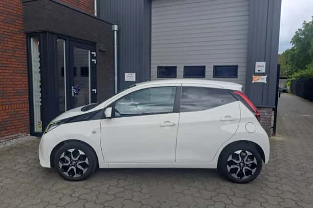 Toyota Aygo (2019) thumbnail 5