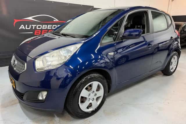 Kia Venga (2011) thumbnail 1