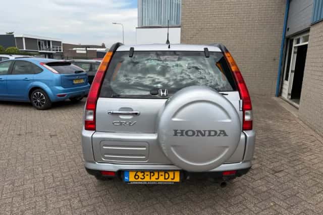 Honda CR-V (2004) thumbnail 6