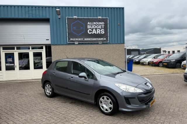Peugeot 308 (2010) thumbnail 1