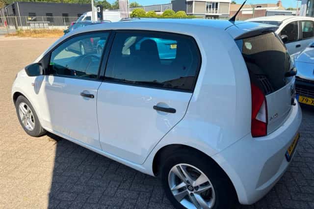 SEAT Mii (2013) thumbnail 5