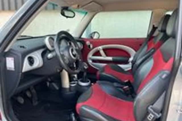 MINI Cooper (2002) thumbnail 2