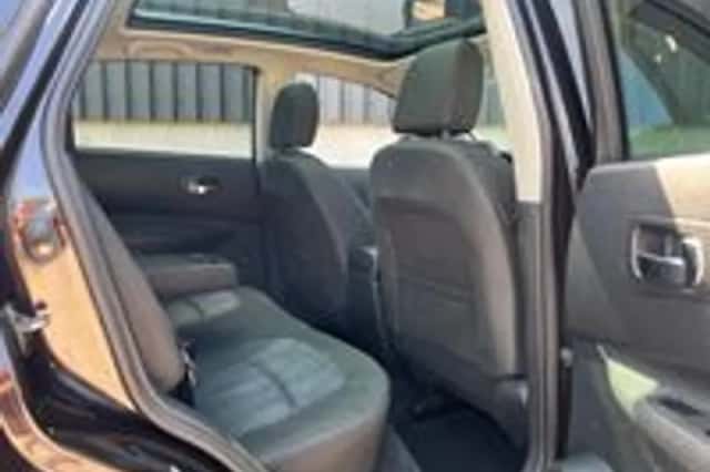 Nissan Qashqai (2011) thumbnail 5