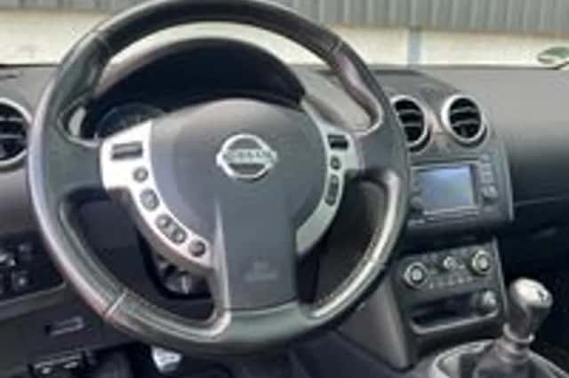Nissan Qashqai (2011) thumbnail 6
