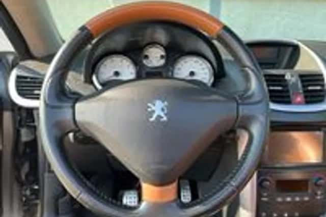 Peugeot 207cc (2007) thumbnail 5