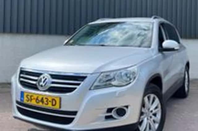 Volkswagen Tiguan (2009) thumbnail 1