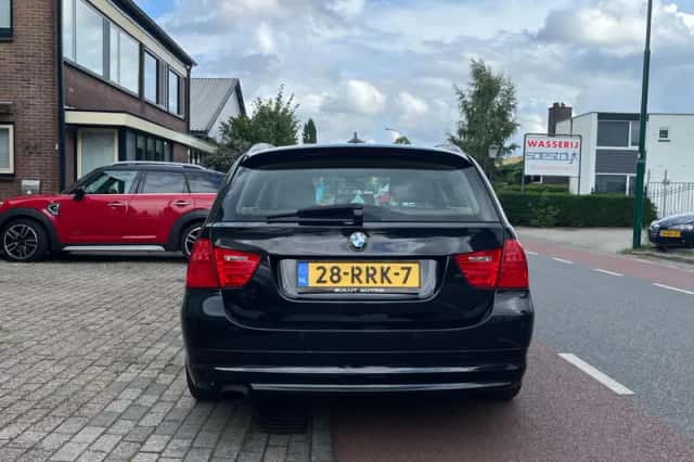 BMW 3-Serie (2011) thumbnail 6
