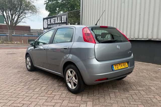 Fiat Grande Punto (2006) thumbnail 4