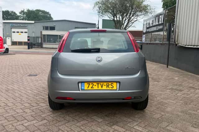 Fiat Grande Punto (2006) thumbnail 5