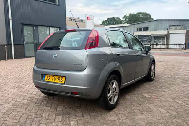 Fiat Grande Punto (2006) thumbnail 6