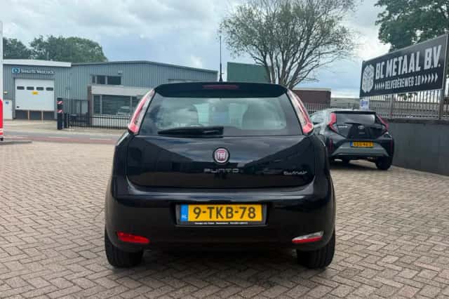 Fiat Punto (2014) thumbnail 5