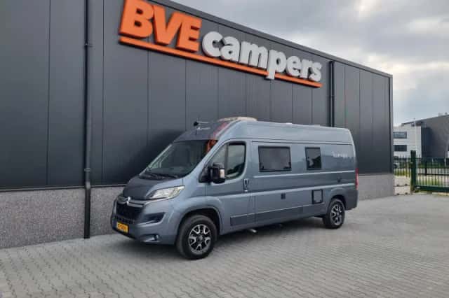 Clever Onbekend (2018) thumbnail 2