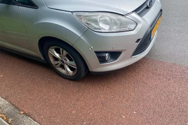 Ford C-Max (2013) thumbnail 5