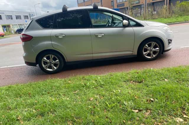 Ford C-Max (2013) thumbnail 6