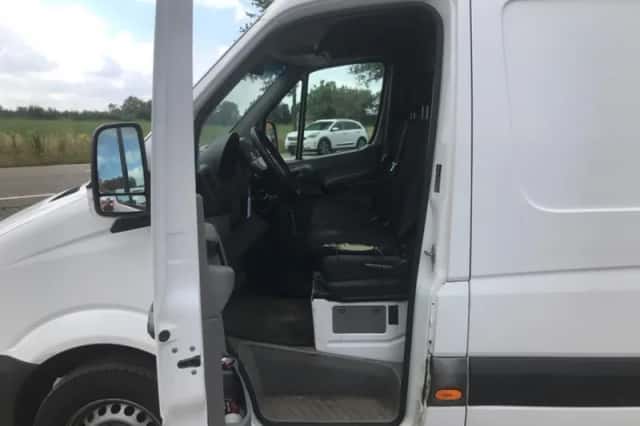 Mercedes-Benz Sprinter (2016) thumbnail 4