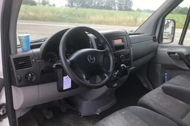 Mercedes-Benz Sprinter (2016) thumbnail 5