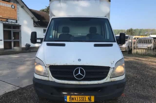 Mercedes-Benz Sprinter (2006) thumbnail 2