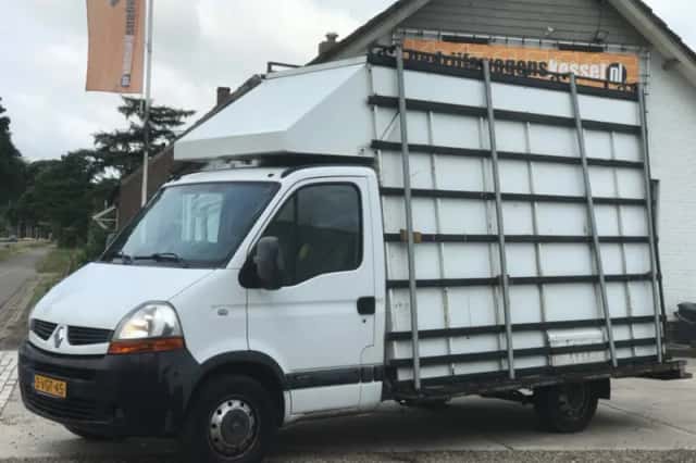 Renault Master (2010) thumbnail 1